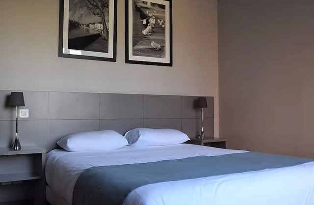 In the Heart of Lyon! Daily Breakfast, Pet-friendly Hotel near Gare de Vaise!