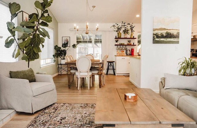 The Mintwood| 4 BDR Home Near Crater Lake/OIT