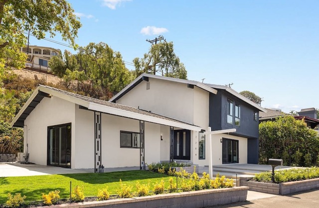 Santa Ana Family Escape – Spacious Home with Breathtaking Views