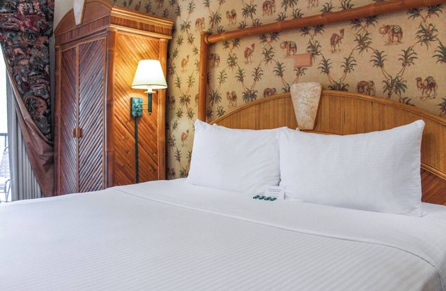 Ultimate Adventure in Florida! 2 Great Units, Near Disney's Animal Kingdom