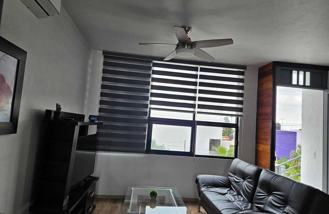 Mia La Perla Apartment, very close to La Perla District, Plaza del Sol, Expo GDL