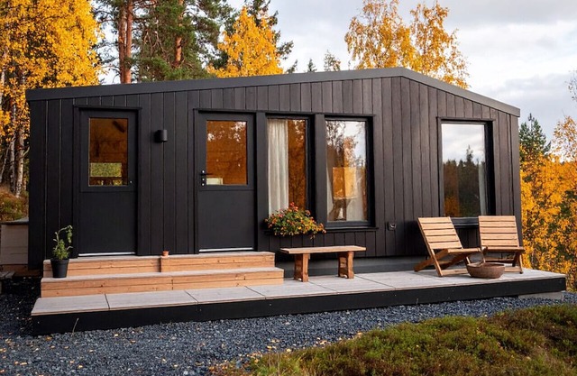 Compact Cozy Cabin | Work & Play