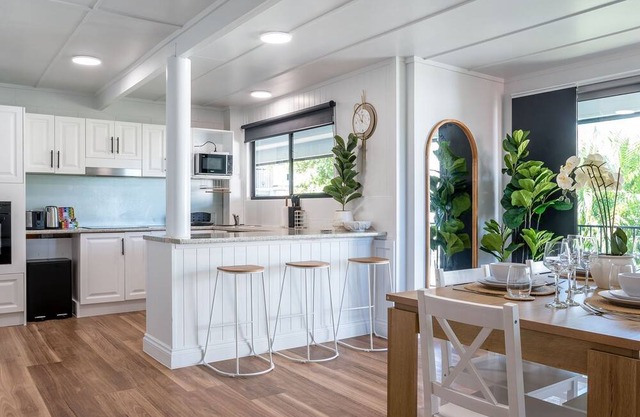 Spacious 3BR Apartment in Kangaroo Point CBD