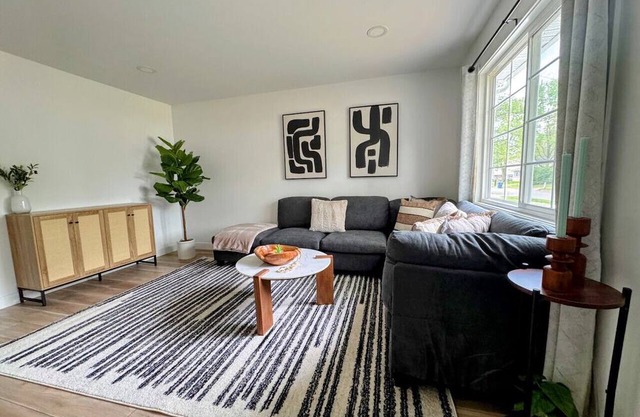 3BR SFH made for easy comfy stays