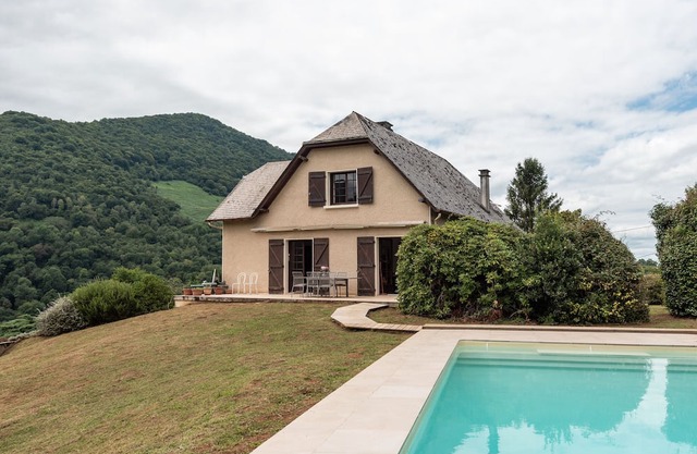 Villa Delb – Mountain View, Private Pool and Wi-Fi