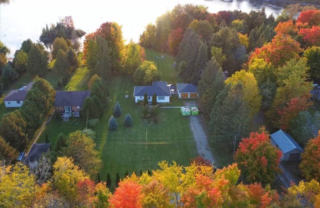 Cozy Kawartha Waterfront Cottage 4 Bedrooms