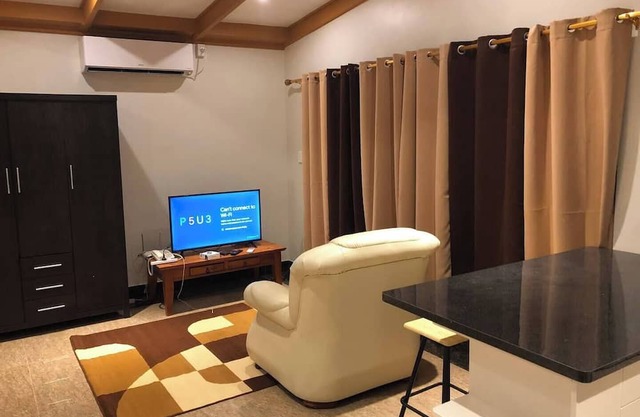 Stylish studio escape in Nuku'alofa – comfort meets tropical charm!