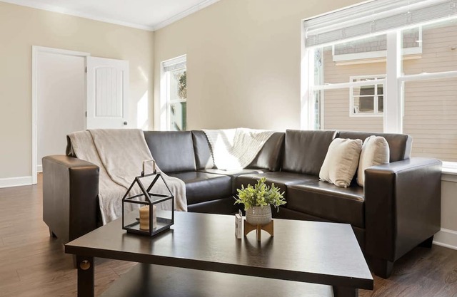 Relaxed Living | Close to Lake & Shops + Near CU!