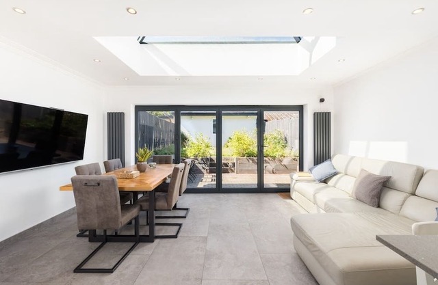 Executive Harborne House