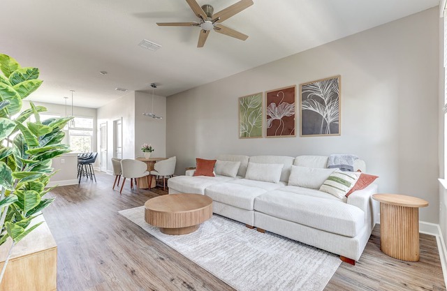 Stylish Midtown 3 Bedroom 4 Bathroom Pvt Garage, Family & Group Ready