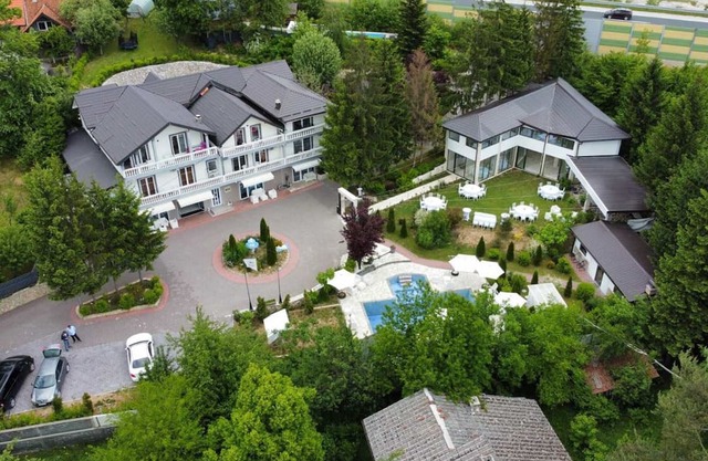 Rakovica Resort - Apartment with Shared Pool 5