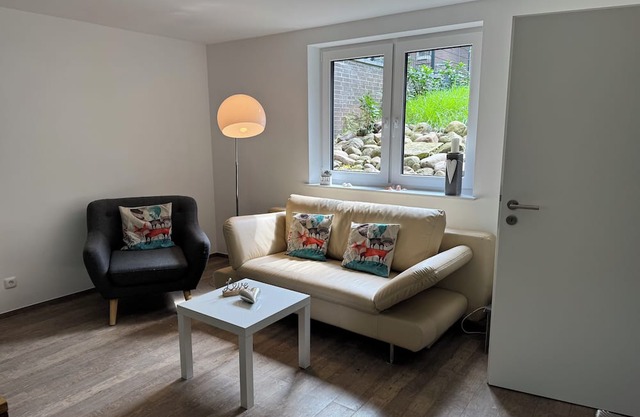Modern and cozy apartment with 2 bedrooms "a stone's throw from Hamburg"