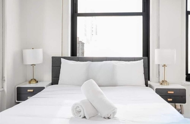 DT Pittsburgh 1 BD 5 min walk to Convention center