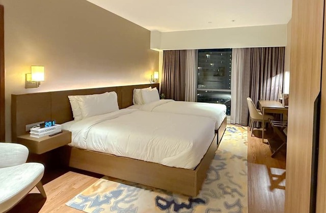 Chic 1-bedroom condo with fitness room, WiFi in welcoming Mandaluyong