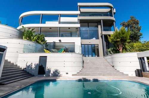 Magnificent 7 Bedroom Villa with breath-taking ocean and mountain views