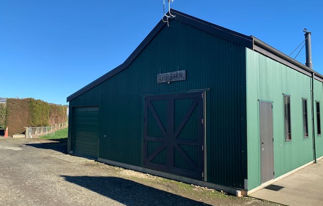 Invercargill House | The Barn - Modern & Industrial Accomodation