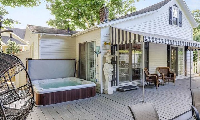 Saugatuck Cabin | Dog-friendly cottage with private hot tub - steps to downtown!