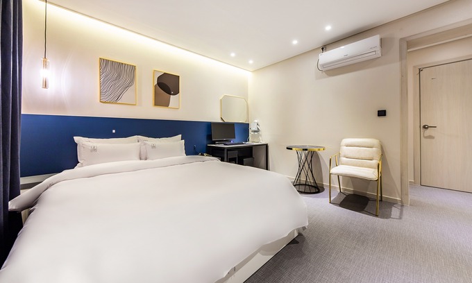 Bongmyeong-dong Hotel | Daejeon Yuseong Stay