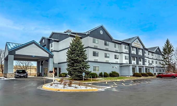Bayberry Hotel | Comfort Inn & Suites
