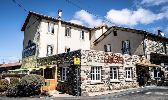 Saint-Haon Hotel | Hôtel Restaurant le Foirail