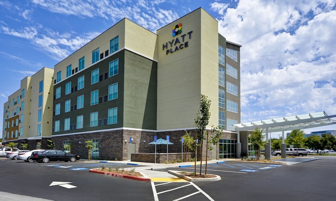 Raisin Hotel | Hyatt Place Fresno