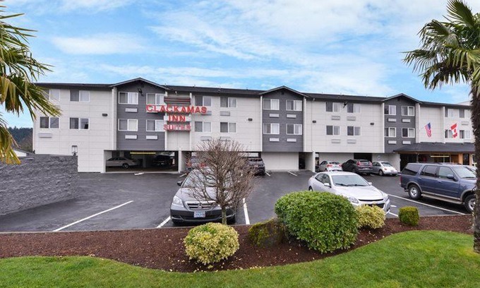 Clackamas Hotel | Clackamas Inn and Suites