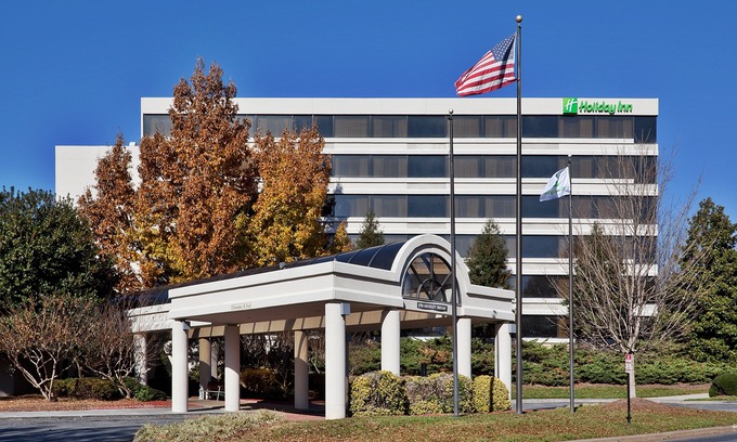 Winston - Salem Hotel | DoubleTree by Hilton Winston Salem - University, NC