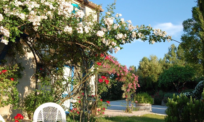 Monterubbiano Hotel | B&B Vento di Rose