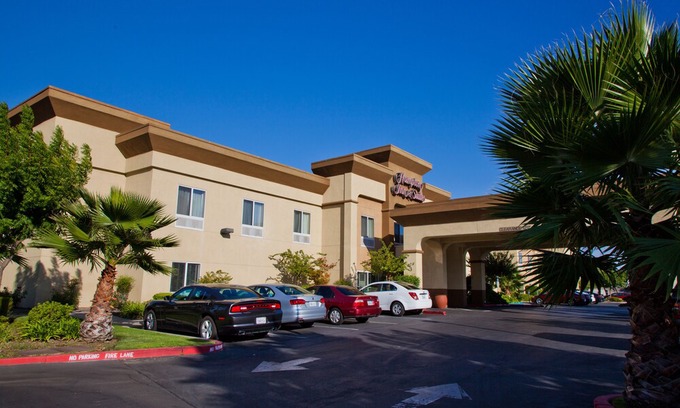 Arden-Arcade Hotel | Hampton Inn & Suites Sacramento-Auburn Boulevard