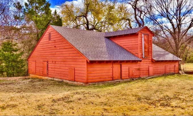 Forest Park Hotel | The Monastery at Forest Lake