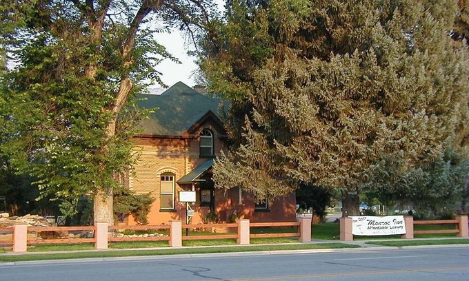 Monroe Hotel | Monroe Inn