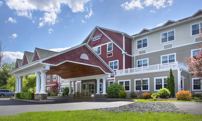 Great Barrington Hotel | Fairfield Inn & Suites by Marriott Great Barrington Lenox/Berkshires