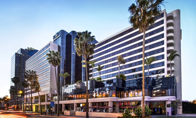 Downtown Long Beach Hotel | Renaissance Long Beach Hotel