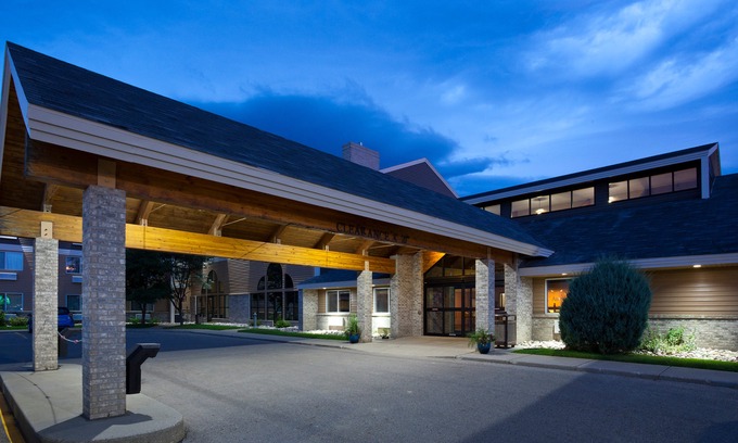 Valley City Hotel | AmericInn by Wyndham Valley City Conference Center