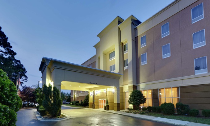 Southern Pines Hotel | Hampton Inn & Suites Southern Pines-Pinehurst