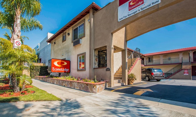 Circle Area Hotel | Econo Lodge Long Beach I-405