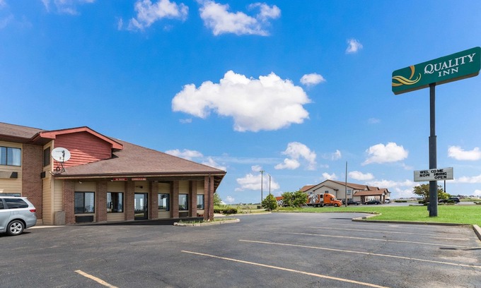 Rochelle Hotel | Quality Inn