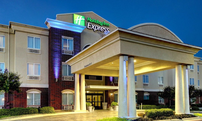 San Angelo Hotel | Holiday Inn Express San Angelo, an IHG Hotel