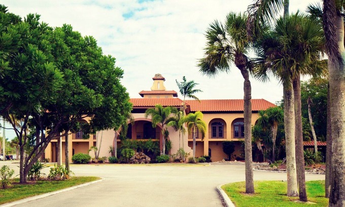 Naples Hotel | Port of The Islands Everglades Adventure Resort