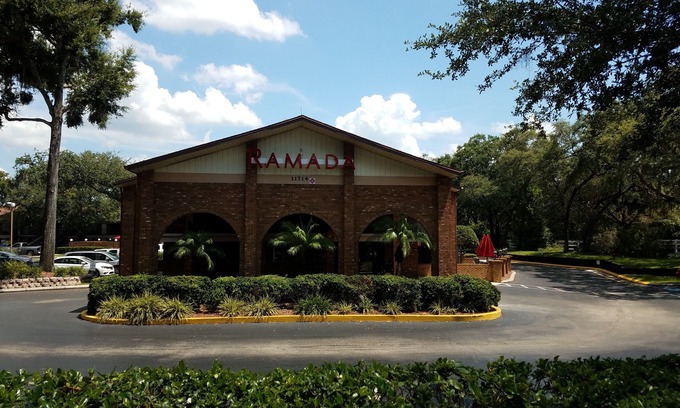 Temple Terrace Hotel | Ramada by Wyndham Temple Terrace/Tampa North