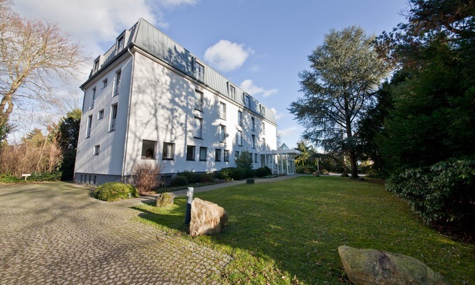 Brueck Hotel | Novum Hotel Silence Garden Köln Brück