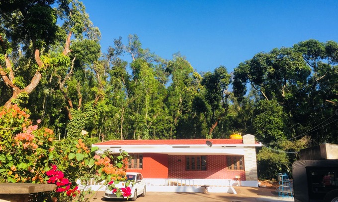 Tarikere Hotel | Athigiri Homestay