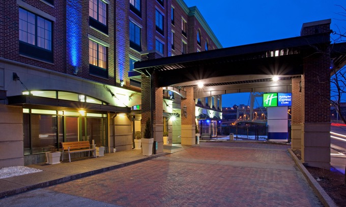 South Side Flats Hotel | Holiday Inn Express Hotel & Suites Pittsburgh-South Side, an Ihg Hotel