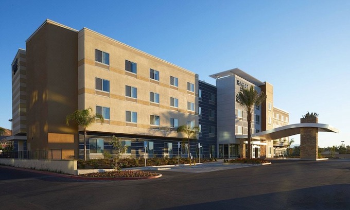 Moreno Valley Hotel | Fairfield Inn & Suites by Marriott Riverside Moreno Valley