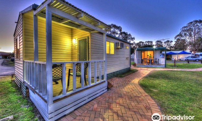 Cessnock Hotel | Ingenia Holidays Hunter Valley