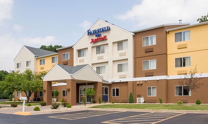 Quincy Hotel | Fairfield Inn & Suites by Marriott Quincy