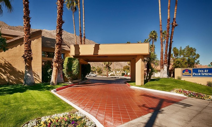 The Mesa Hotel | Best Western Inn at Palm Springs