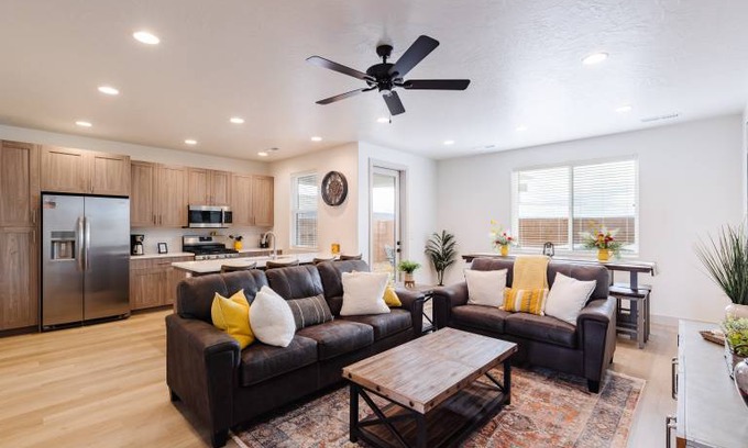 Santa Clara House | Santa Clara Base Camp New Home with Private Hot Tub!