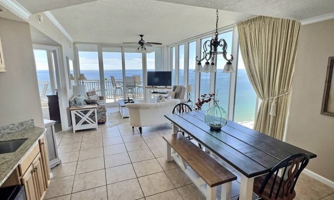 Gulf Shores Condo | Colonnades 2003