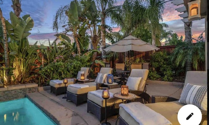 Lake Elsinore House | Kimberlys chandelier château Salt Water Pool & NEW Hot Tub